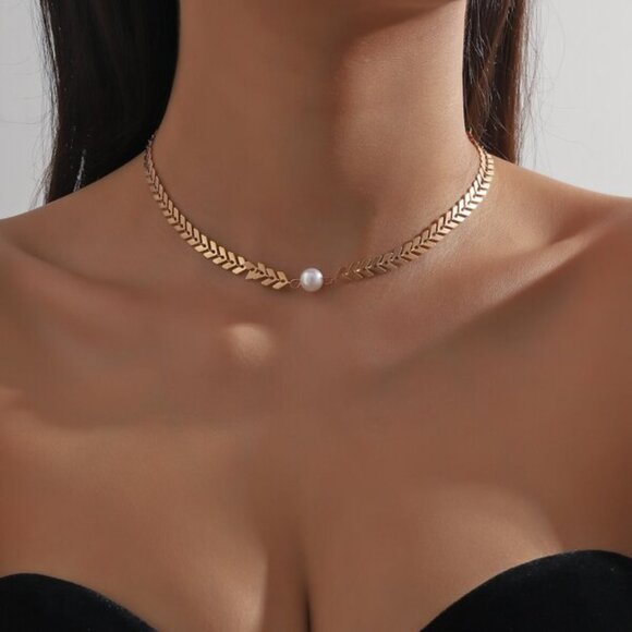 10K Gold Filled Leaf Chain Pearl Choker Necklace | 14.2" + 2" - Picture 1 of 2
